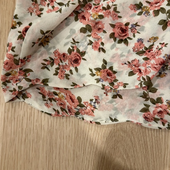 Forever 21 Scallop Edge Floral Crop Top S - Picture 5 of 5